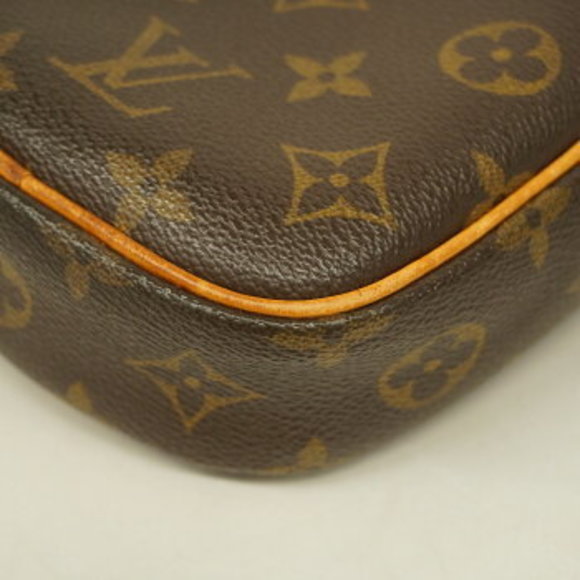 Louis Vuitton Monogram Pochette Gange Body Bag - Picture 6 of 11